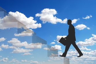 Awans. To główna motywacja w pracy. Czym jest i jak uzyskać awans?