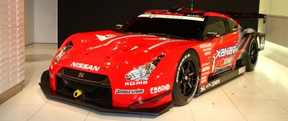 Zwycięski debiut Nissana GT-R
