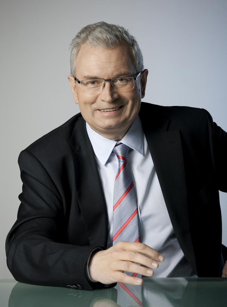 Jarosław Szanajca, prezes Dom Development na pracownikach nie oszczędza.