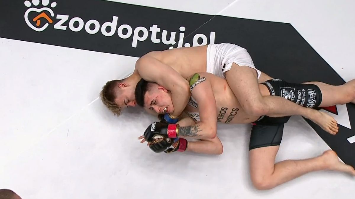 Zdjęcie okładkowe artykułu: Materiały prasowe / Fame MMA / Filip Zabielski w walce z Mariuszem 