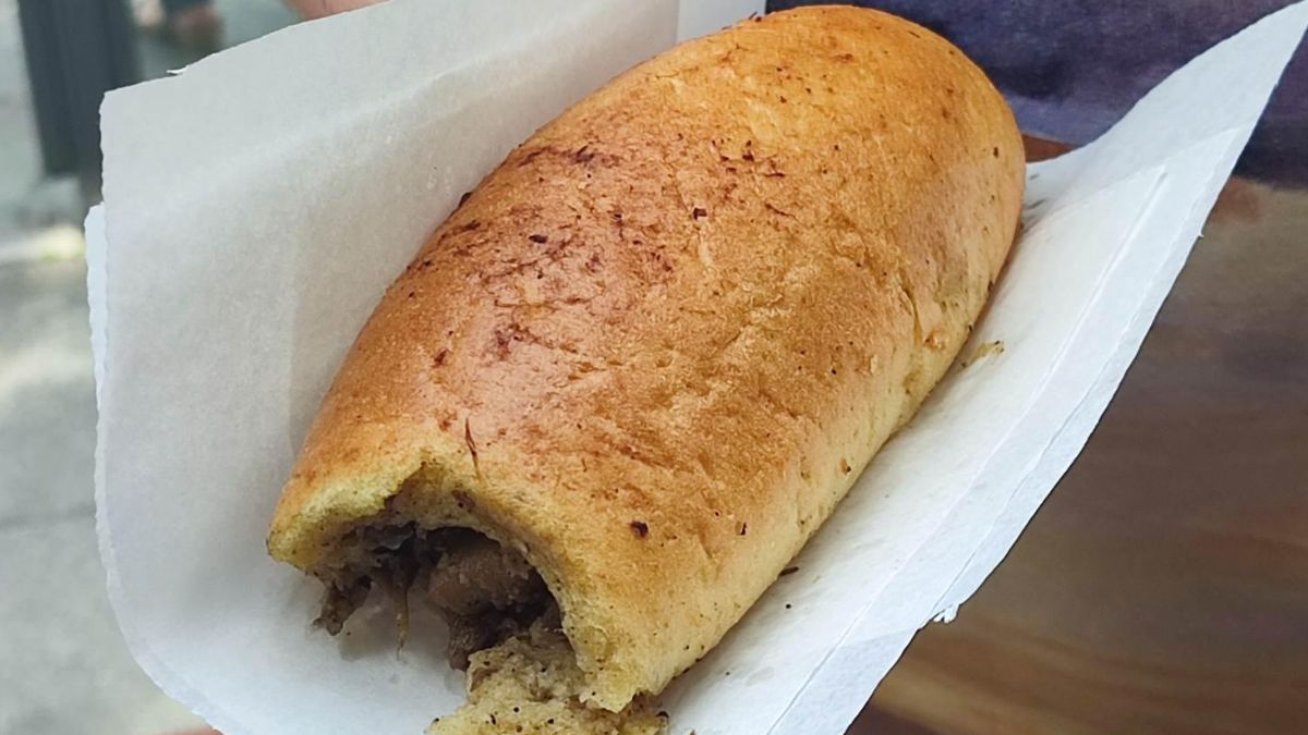 Bułka z pieczarkami