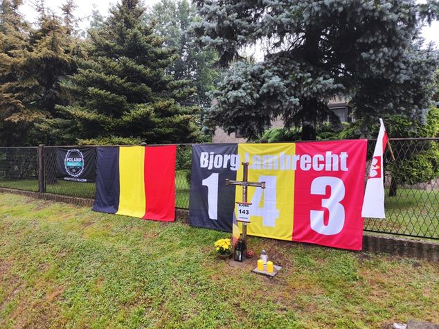 Kibice i mieszkańcy Bełku pamiętają o młodym belgijskim kolarzu, który zmarł na trasie TdP. Fot. Marek Grabiwoda.