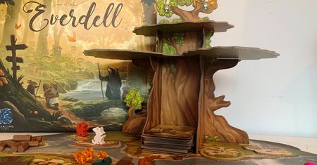Recenzja Everdell - wiele możliwości ukrytych pod uroczą oprawą