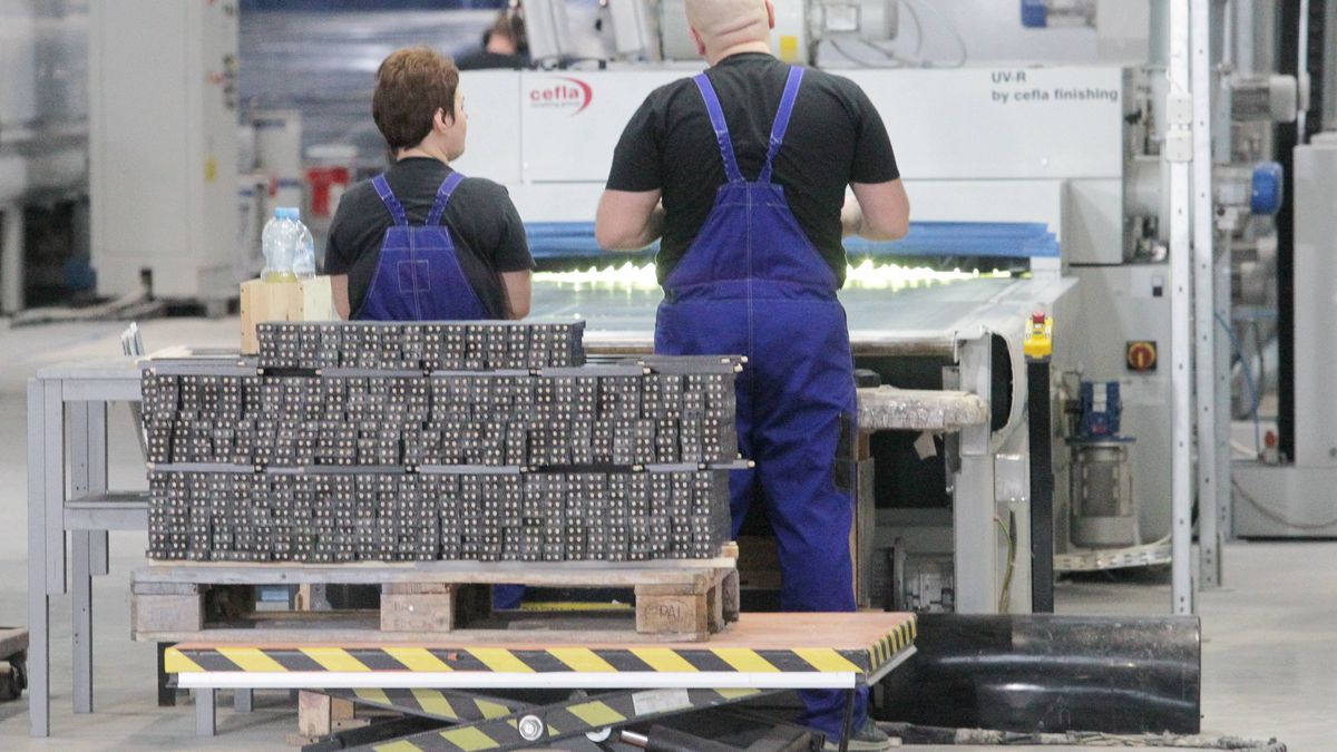 produkcja mebli
Pisz, 09.02.2018. Fabryka mebli Telmex w Piszu, produkuj�c� dla koncernu IKEA, 9 bm. (tw/pkus)
PAP/Tomasz Waszczuk
Tomasz Waszczuk
fabryka, fabryka mebli, IKEA, meble, produkcja, przemys�, przemys� drzewny, Telmex