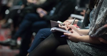 Krajowy Fundusz Szkoleniowy (KFS) – czym jest i kto może dostać dofinansowanie?