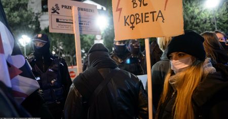 Koniec z aborcją za granicą i pigułką "dzień po"? Nowy plan Ordo Iuris