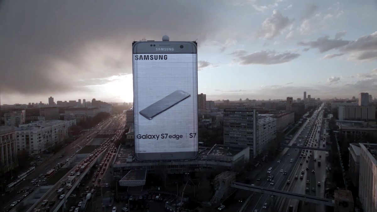 Wieżowiec zmieniony w Galaxy S7 edge? Dla Samsunga w Rosji nawet to jest możliwe 1