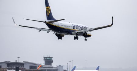 Ryanair odda pieniądze klientom. Irlandzki przewoźnik: "Nieautoryzowane strony blokują zwroty"