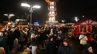 Szczecin: Tłumy na Jarmarku Bożonarodzeniowym. Jakie atrakcje w tym roku?