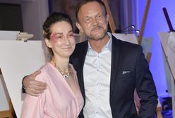 Córka Cezarego Pazury jest zakochana. Jak się układa między "teściem" a "zięciem"?