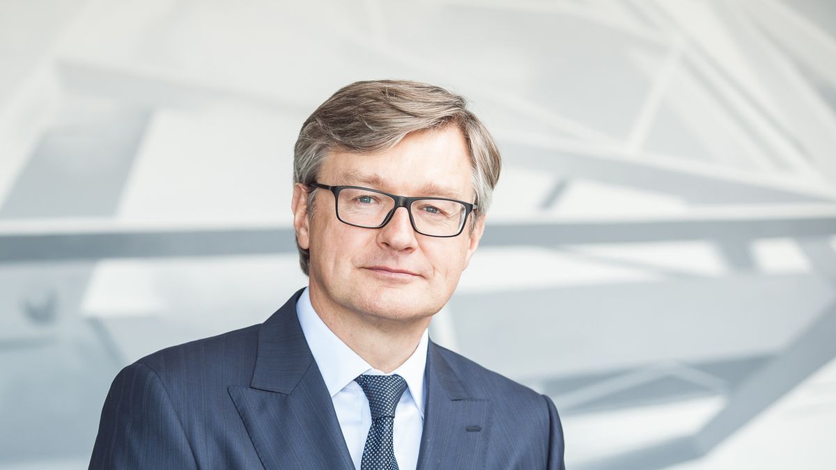 Dariusz Grzeszczak, prezes Erbudu