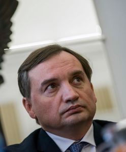 Zbigniew Ziobro interweniuje ws. rzekomego znieważenia godła Polski