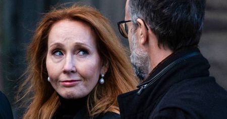 JK Rowling miała zaprosić Epsteina na premierę. Odpowiada na doniesienia