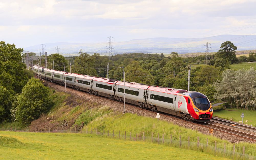 Pendolino już na polskich torach, w mediach głupawka. “Czy wy nas macie za idiotów? Tak, tak!” 3