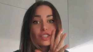 To zdjęcie mówi wszystko. Jessica Ziółek jest w ciąży