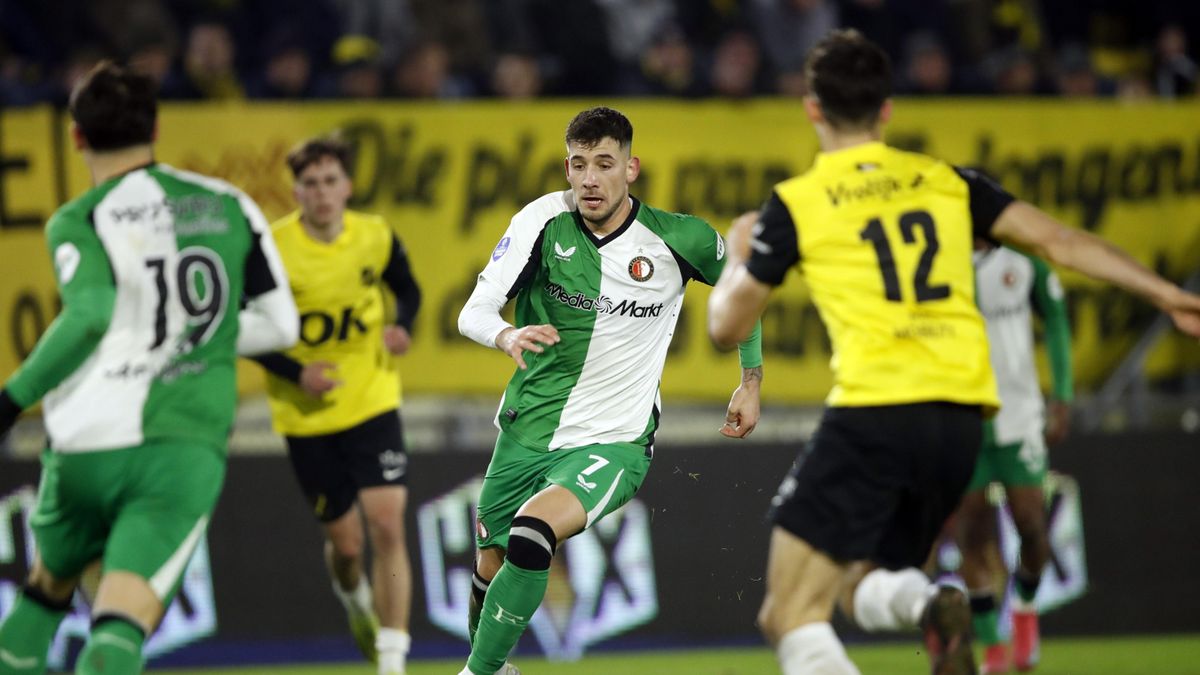 PAP/EPA / Bart Stoutjesdijk / Jakub Moder w meczu Feyenoordu Rotterdam