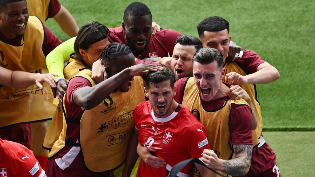 Zdjęcie okładkowe artykułu: Getty Images / Na zdjęciu: radość reprezentacji Szwajcarii