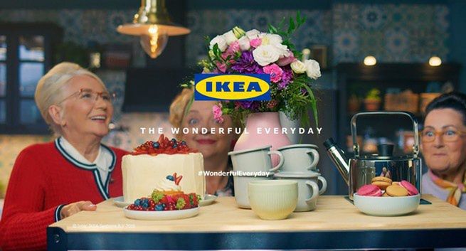 Ikea w nowej strategii marketingowej stawia na innowacje produktowe, odchodzi od pokazywania wnętrz (wideo)