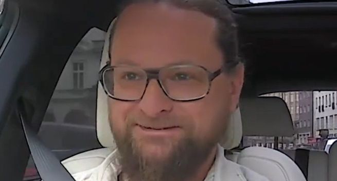 Znany pisarz po 10 latach bez felietonów w „Gazecie Wyborczej”. "Wyborcza nadal zrzuca balast"