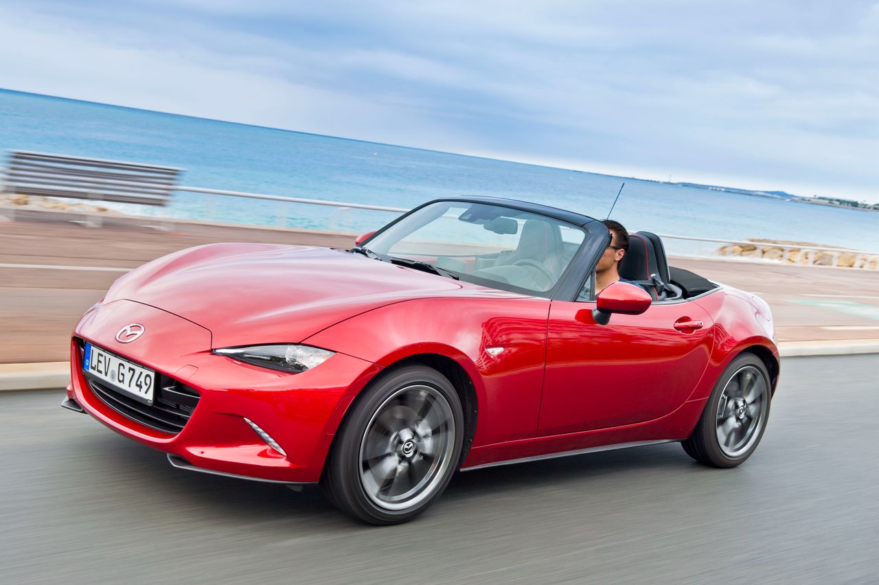 Odświeżona Mazda MX-5 na 30-lecie modelu. Będzie więcej mocy