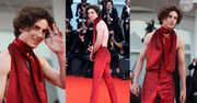 Timothee Chalamet odsłania plecy w ekstrawaganckim, czerwonym kombinezonie na festiwalu Filmowym w Wenecji (ZDJĘCIA)