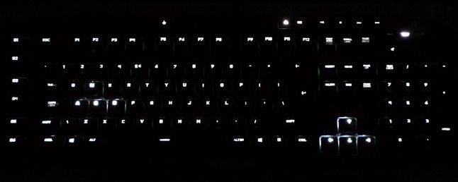 Logitech G710+ Mechanical Keyboard - backlit (1)