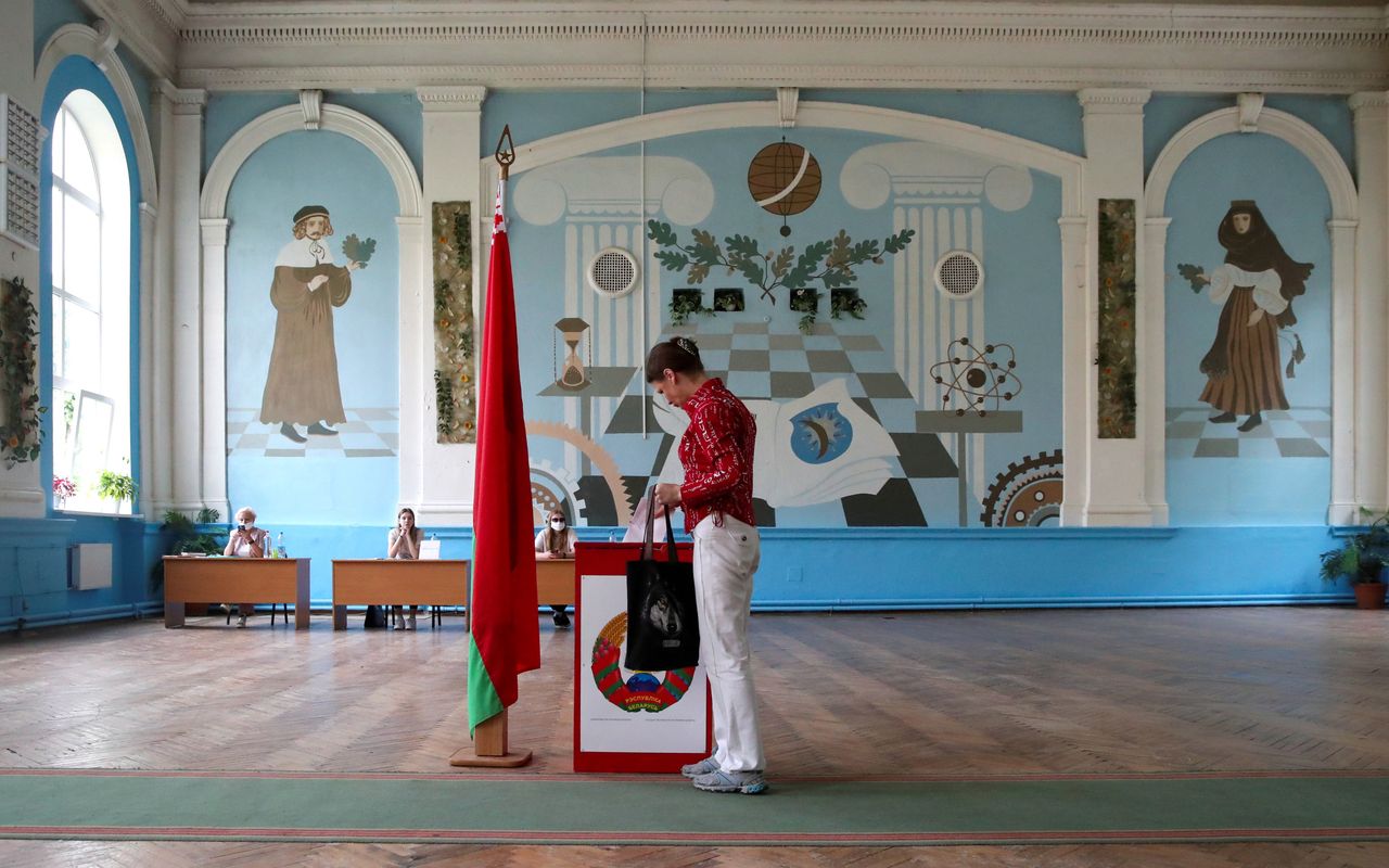 Wybory prezydenckie na Białorusi. Zmobilizowano wojsko, są problemy z internetem