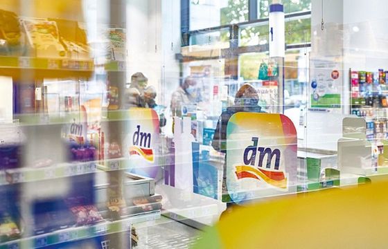 Niemiecka sieć drogerii otwiera pierwszy sklep w Polsce. Szykuje też kampanię