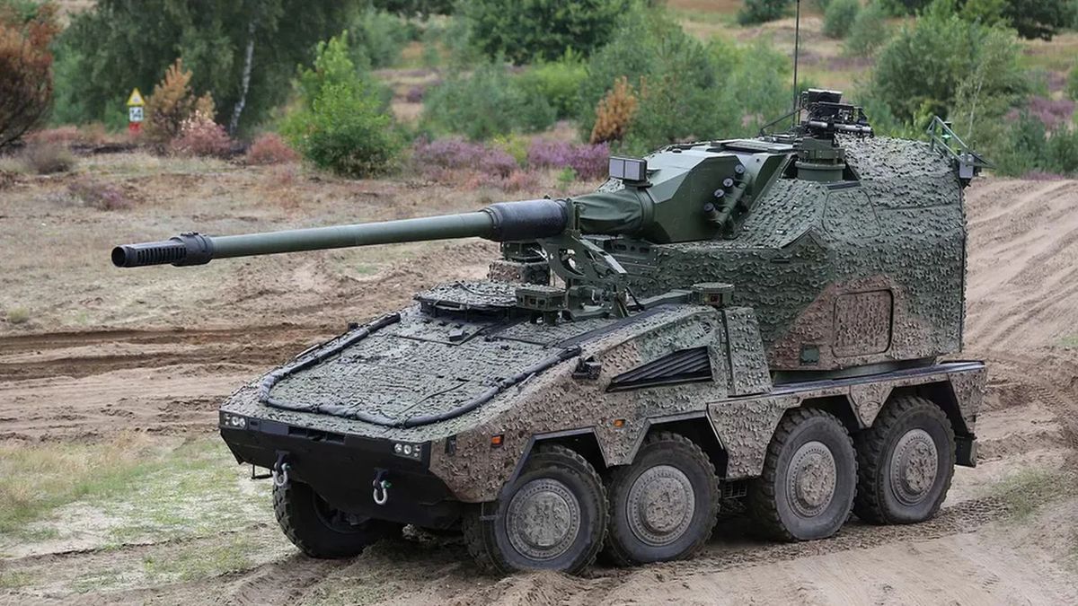 Samobieżna armatohaubica RCH 155