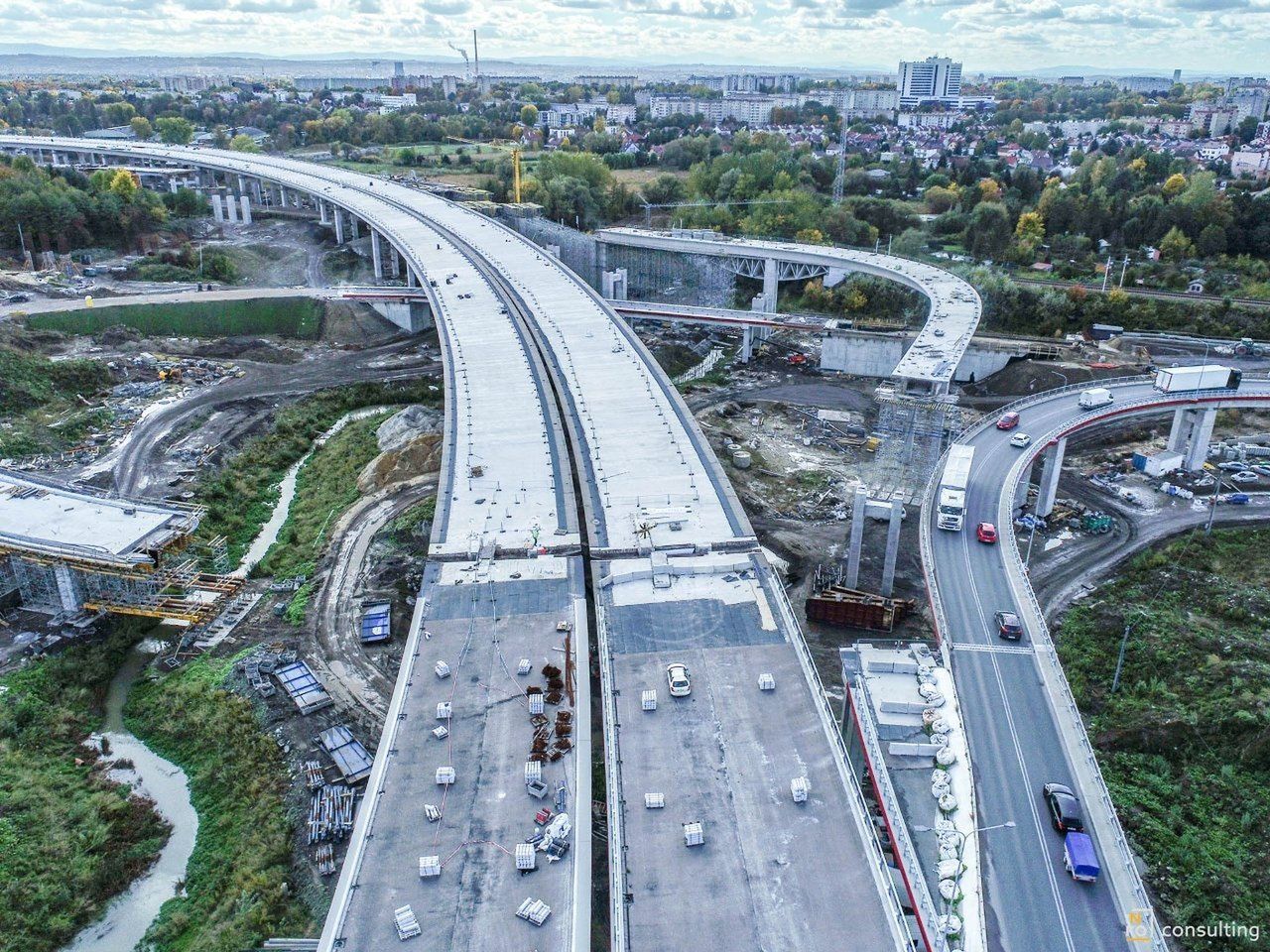 Kraków: Blisko natury, coraz lepiej skomunikowana i pełna potencjału