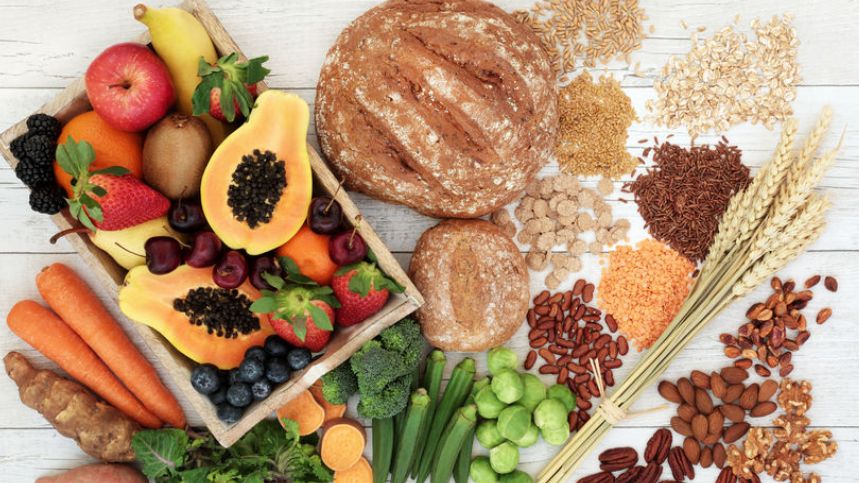 Celuloza to składnik wielu produktów żywnościowych. Możemy znaleźć ją w zbożach, roślinach strączkowych, gruszkach, jabłkach czy jagodach.