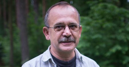 „Ci którzy przepływają Morze Śródziemne nie pytają nikogo o zgodę” – wywiad z Wojciechem Jagielskim