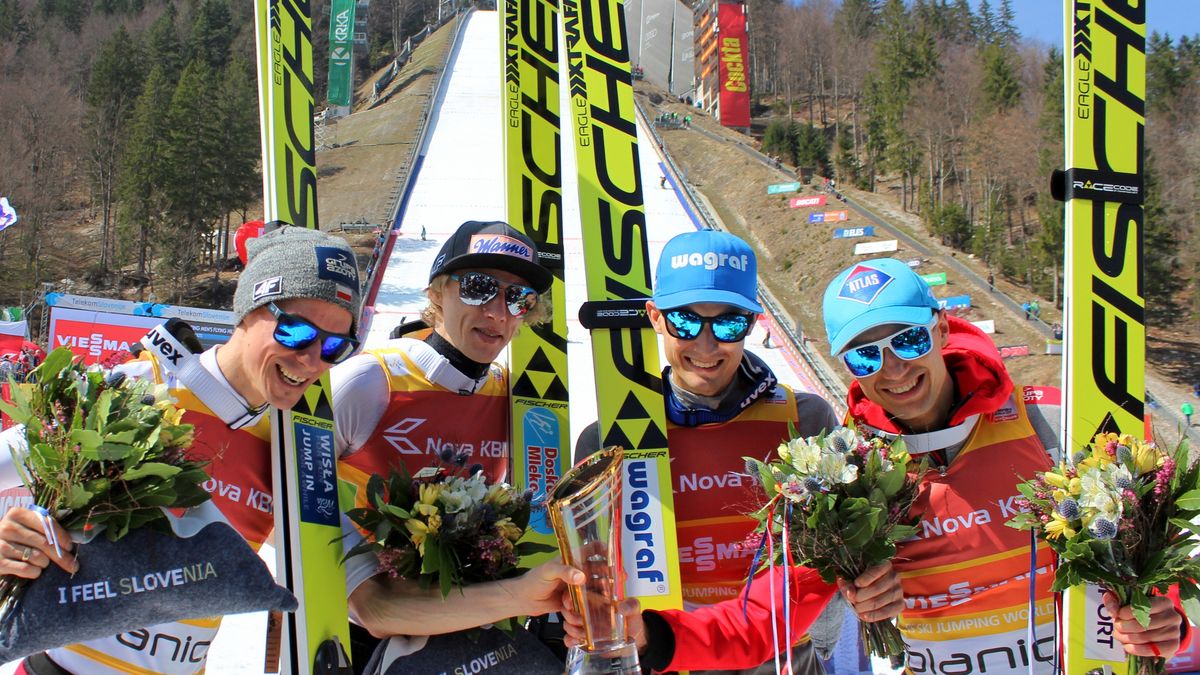 WP SportoweFakty / Kacper Kolenda / Na zdjęciu: Piotr Żyła, Dawid Kubacki, Maciej Kot, Kamil Stoch