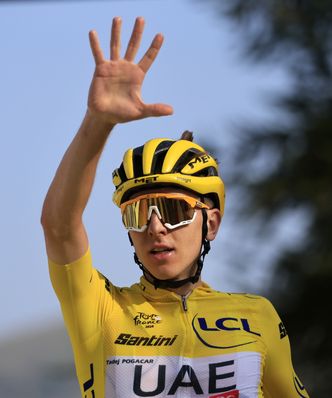 Pięć palców jak piąte zwycięstwo. Słoweniec pieczętuje triumf w Tour de France