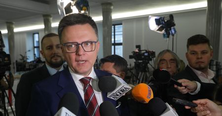 Rada Krajowa Polski 2050 przerwała obrady. Hołownia miał się wylogować