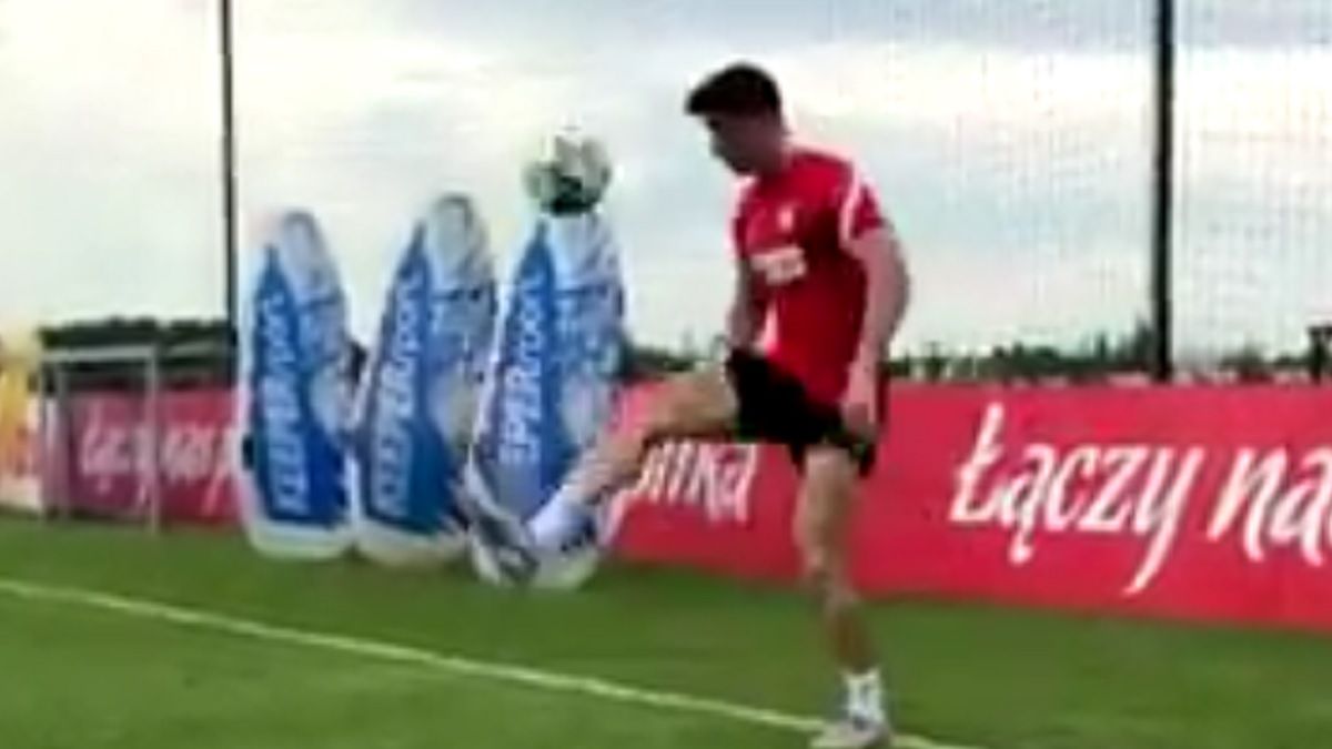 Twitter / Łączy nas Piłka / Na zdjęciu: Robert Lewandowski