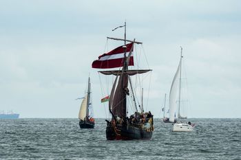 Baltic Sail 2025: Parada żaglowców, jachtów i innych jednostek w Brzeźnie i Jelitkowie