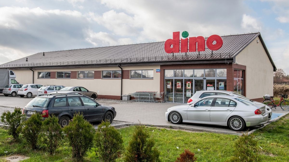 Billionaire Owned Dino Polska SA Stores Thrive on Pandemic
Bloomberg
polish, european, consumer goods, retail, food stores supermarke, business news, industries, consumer goods, retailing, emea, e.u., eu, euro members, poland economy