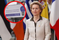 Plakaty krytykujące UE na polskich ulicach. Ekspert: To próba manipulacji