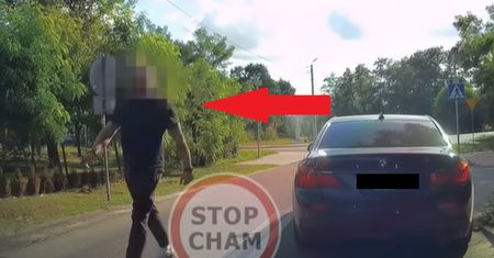 Awantura na drodze. Kierowca BMW wyskoczył z auta