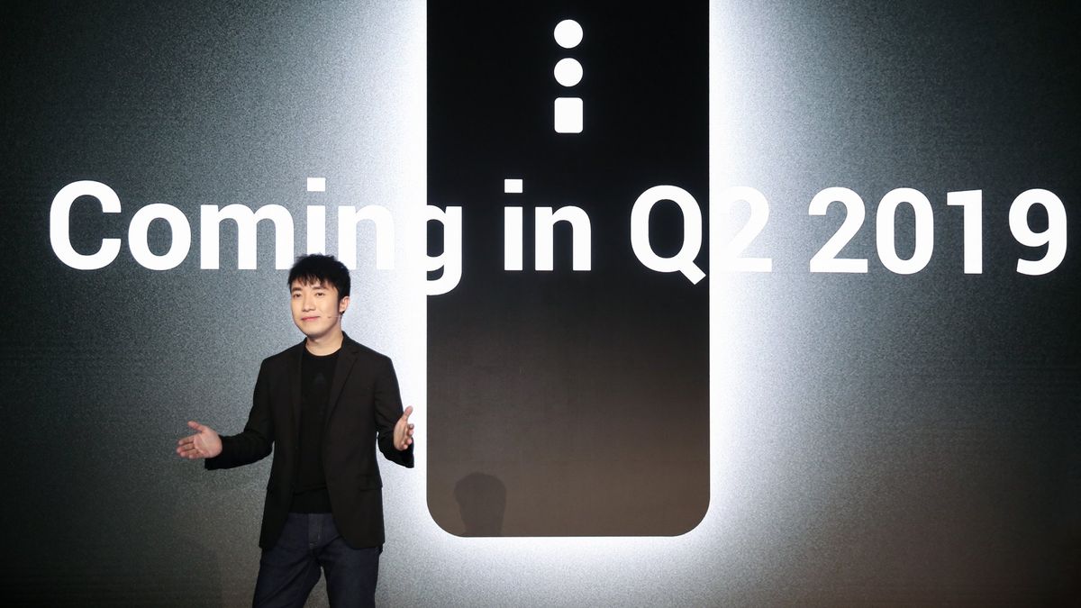 OPPO w Barcelonie prezentuje 10-krotny zoom optyczny i 5G w smartfonie