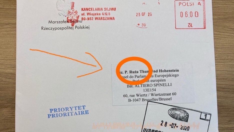 Zaprzysiężenie prezydenta. Róża Thun otrzymała zaproszenie z błędem w jej imieniu 