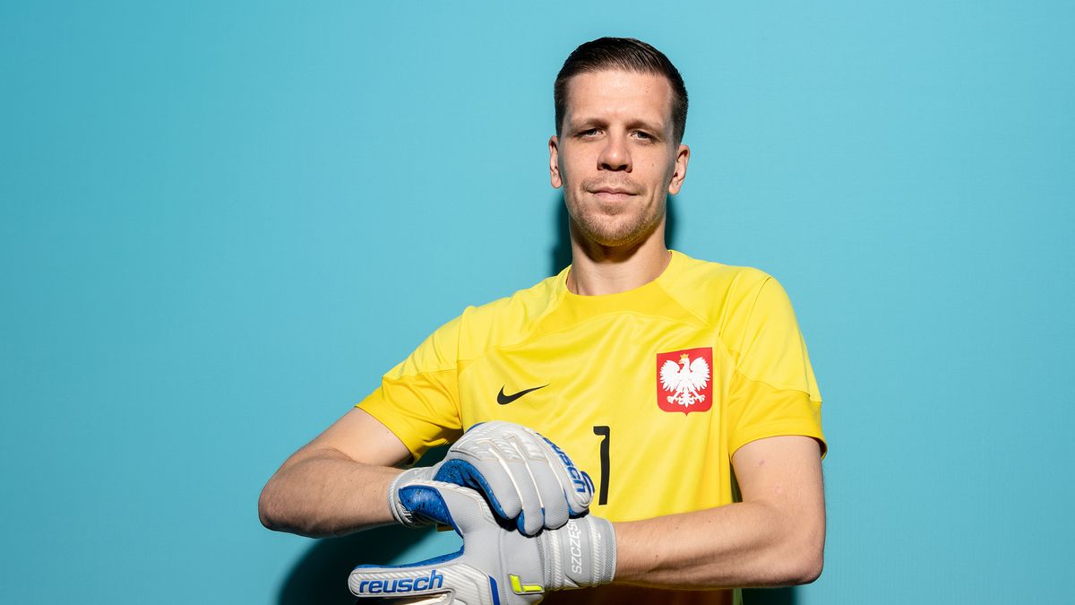 DOHA, QATAR - NOVEMBER 18: Wojciech Szczesny of Poland poses during the official FIFA World Cup Qatar 2022 portrait session on November 18, 2022 in Doha, Qatar. (Photo by Dan Mullan - FIFA/FIFA via Getty Images)