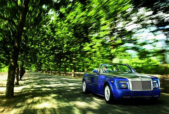 Rolls-Royce Drophead sprzedany za 800 000 funtów!