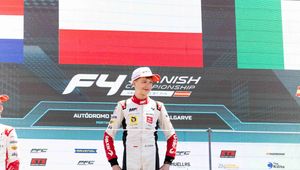 Dwa zwycięstwa 15-letniego Polaka w Formule 4. W Hiszpanii kwitnie nam kolejny talent