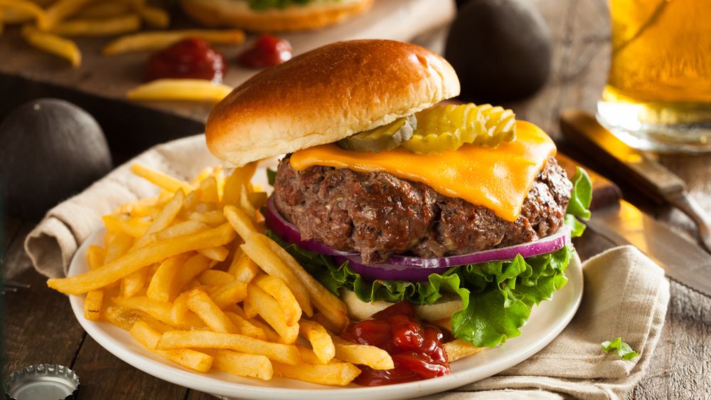 Mięso mielone z bizona opiekane na patelni