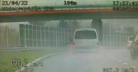 Kierowca citroena przekroczył prędkość o prawie  40 km/h, miał 3 promile