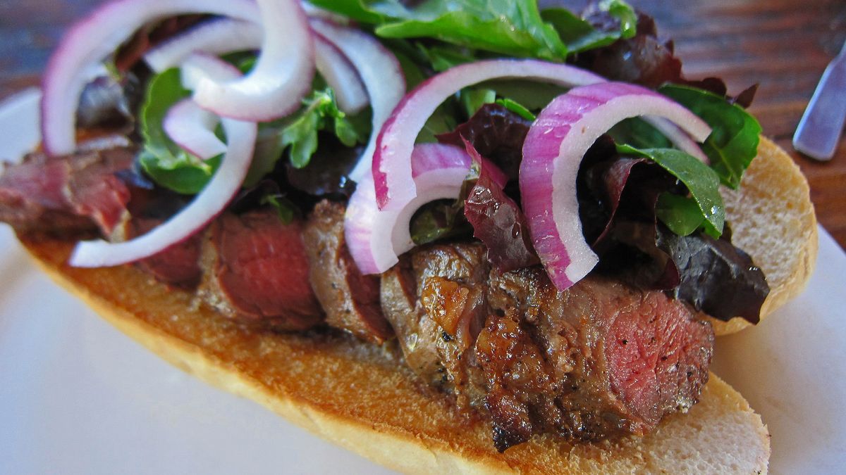 Opiekana polędwica z bizona (samo mięso)