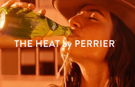 Marka wody Perrier wraca z globalną kampanią „Heat by Perrier”