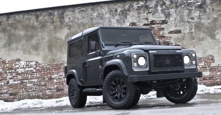 Stan wojenny – Project Kahn Defender 90 2.4 dT4 Military Edition (2013)